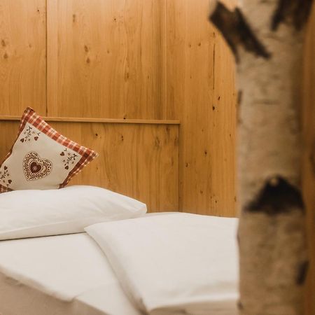 Hotel Villa Waldheim San Candido Esterno foto