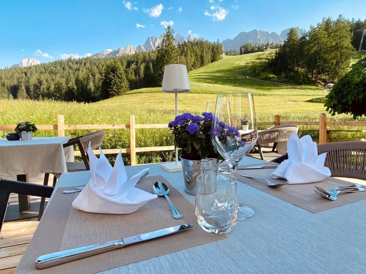 Hotel Villa Waldheim San Candido Esterno foto