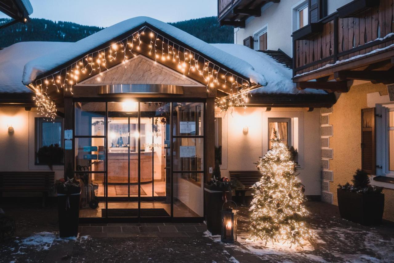 Hotel Villa Waldheim San Candido Esterno foto