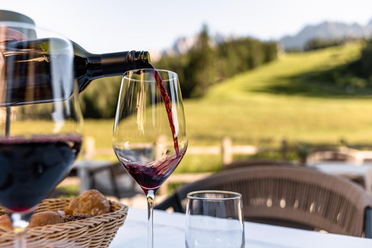 Hotel Villa Waldheim San Candido Esterno foto