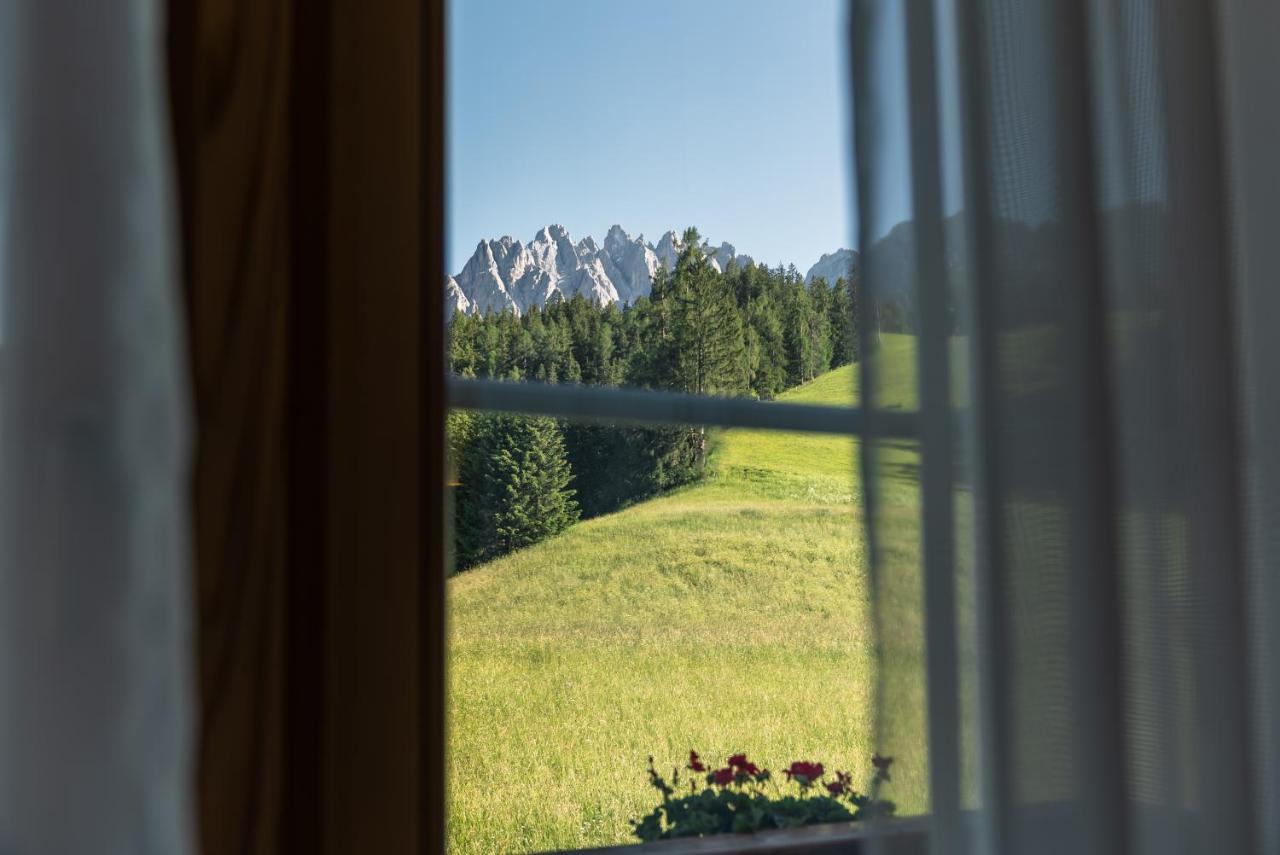 Hotel Villa Waldheim San Candido Esterno foto