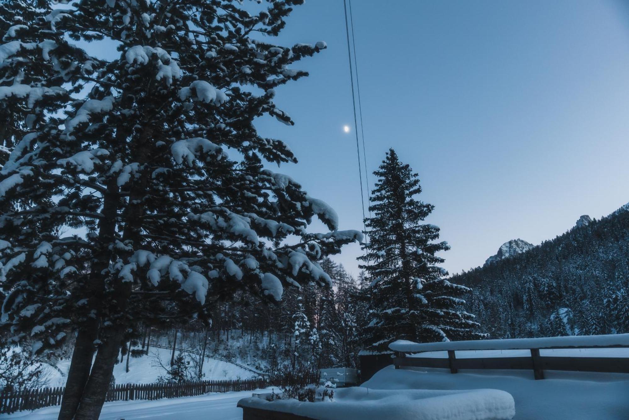 Hotel Villa Waldheim San Candido Esterno foto